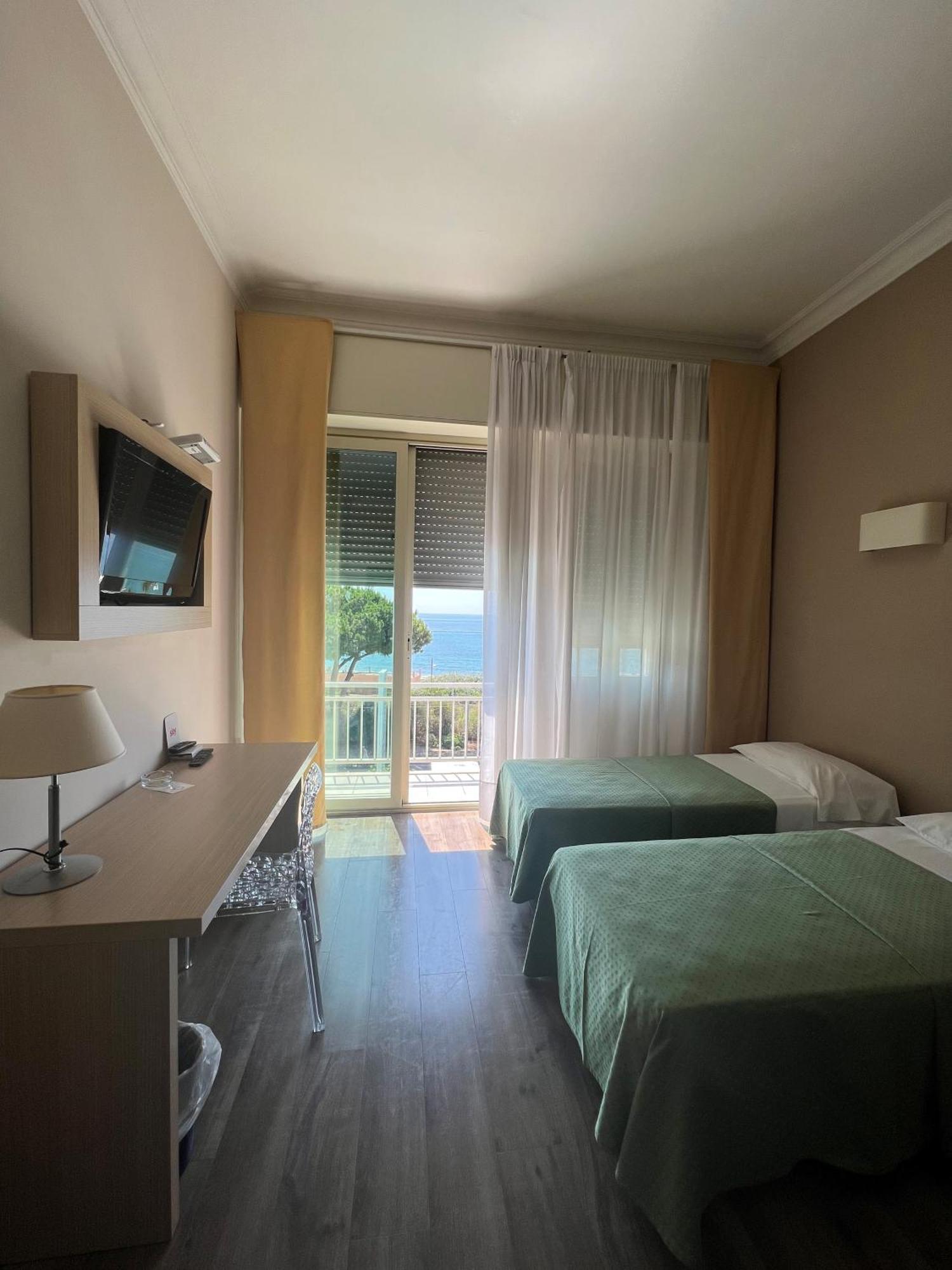Hotel Napoleon San Remo Kültér fotó